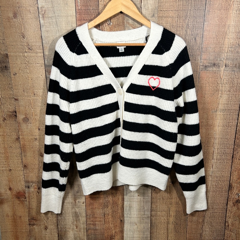 A New Day Medium M Black White Striped Heart Cardigan Sweater Knit V-Neck Soft
